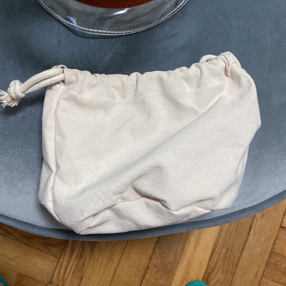 Clear Bucket Bag With Removable Inside Pouch. Nwot - image 5